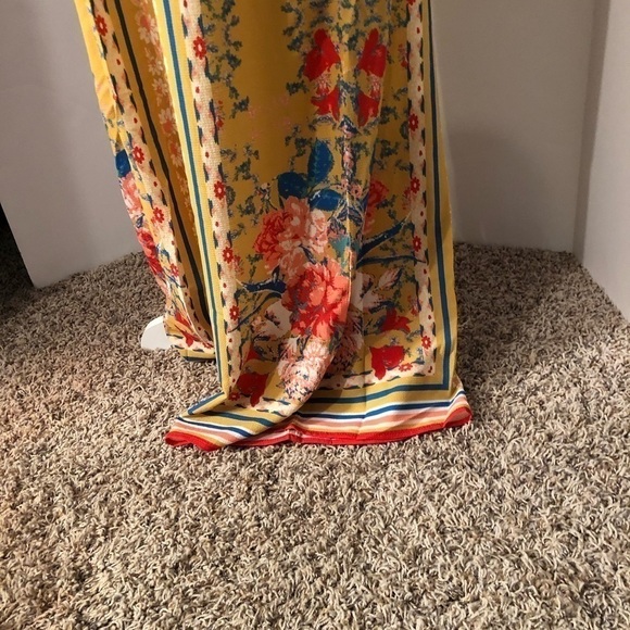 🆕Flying Tomato Yellow Floral Jumpsuit Size XS - Picture 4 of 10